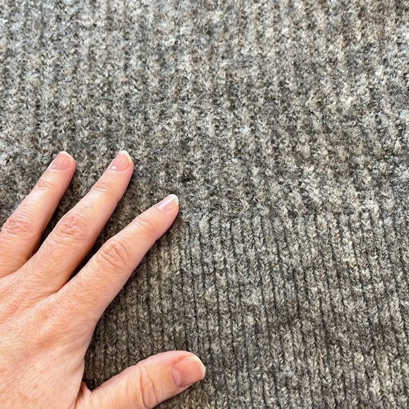 & Other Stories | Mohair Wool Blend Turtleneck Sweater | Grey | Size Small - Picture 6 of 10